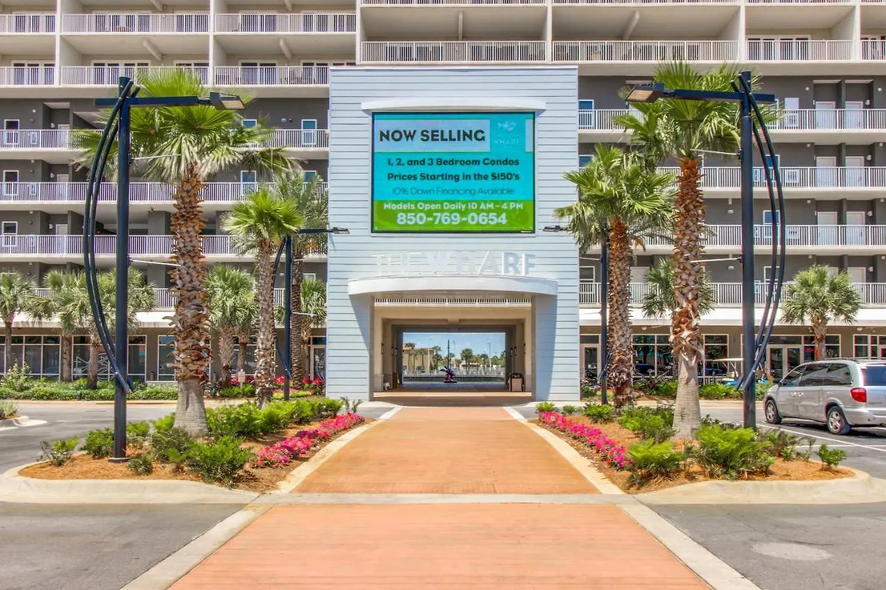 Hotel Laketown Wharf 933 Panama City Beach