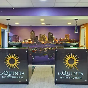La Quinta By Wyndham Airport Graceland Hotel Memphis