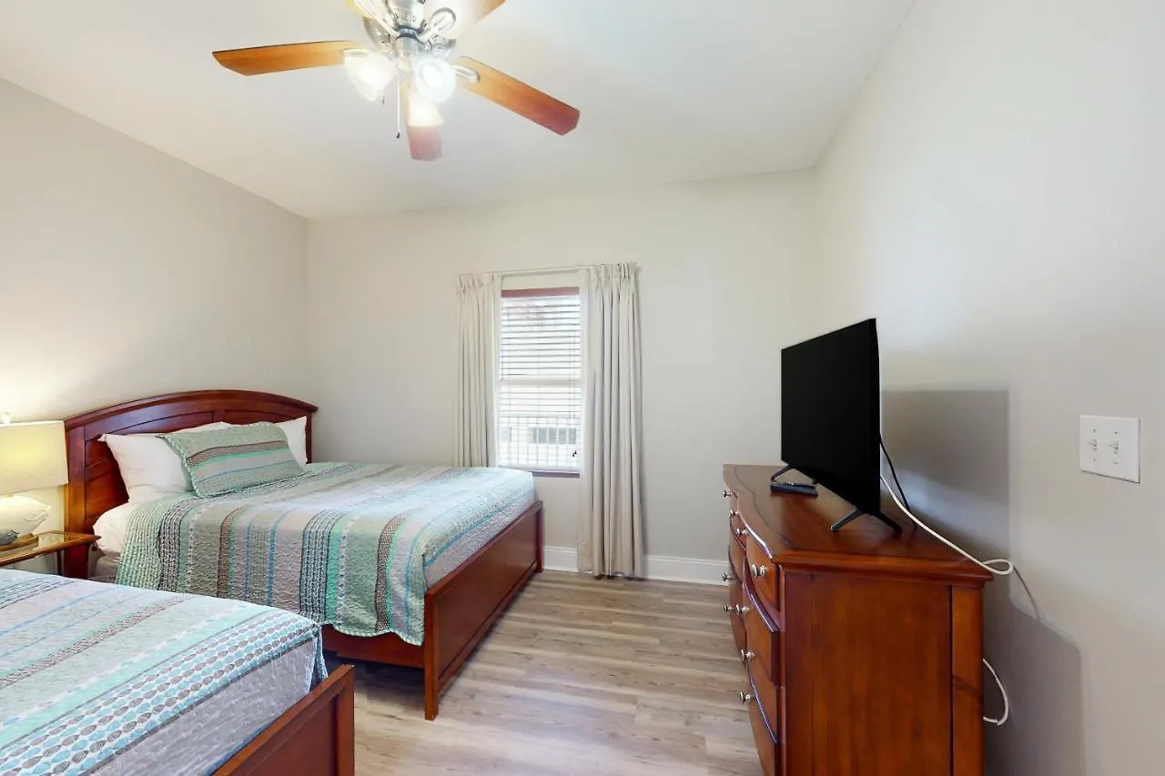 Hotel Laketown Wharf 933 Panama City Beach